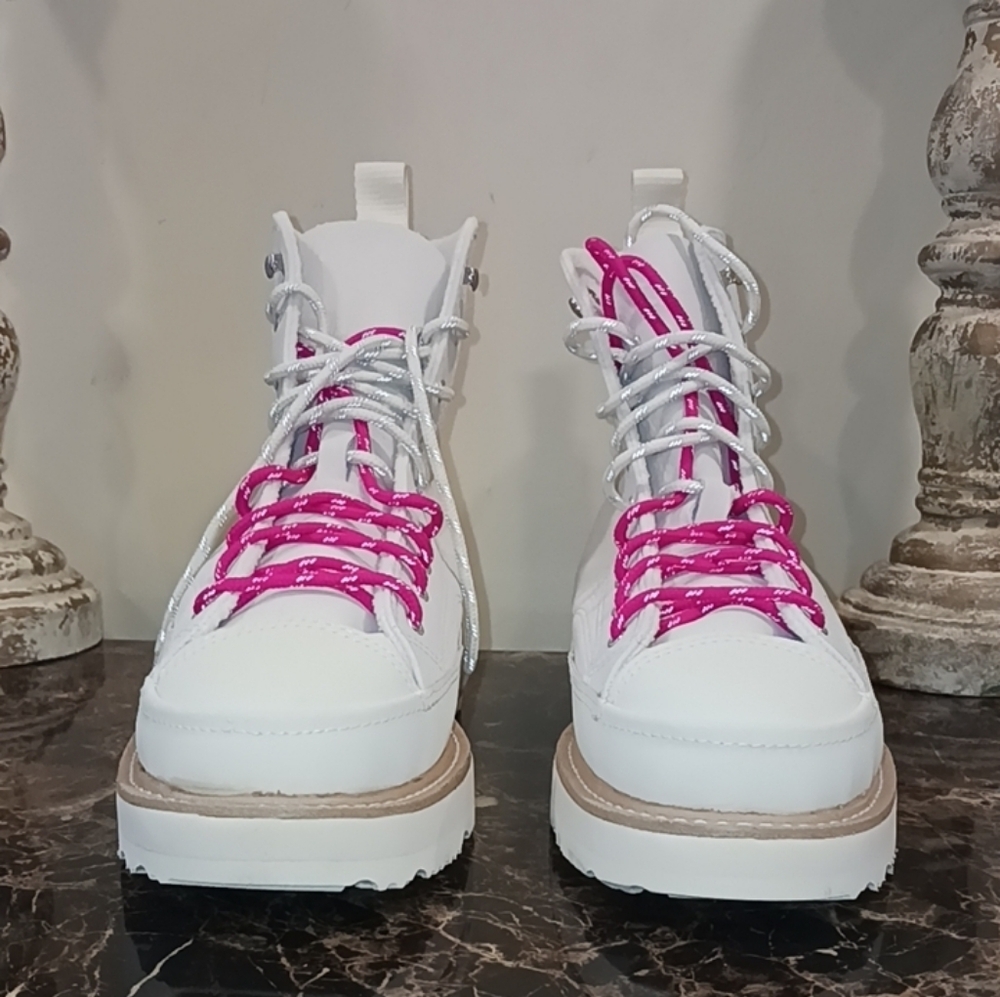 Converse Chuck Taylor Crafted Boots Size 7.5 Men/9 Women - Picture 3 of 10